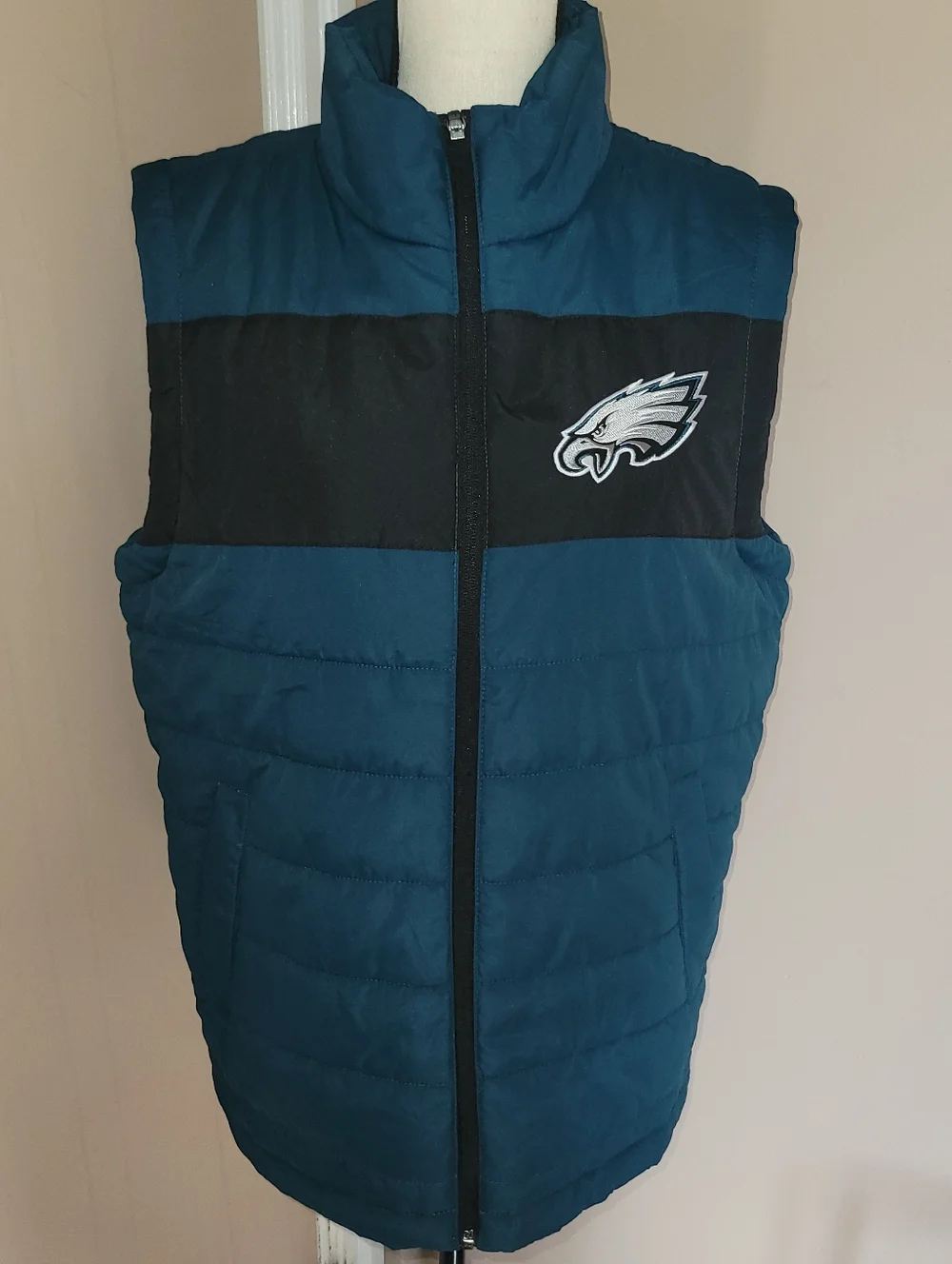 Philadelphia Eagles Teal & Black Puffer Vest